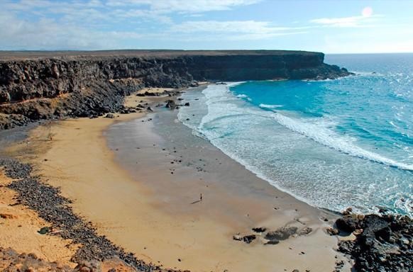 Esquinzo Beach