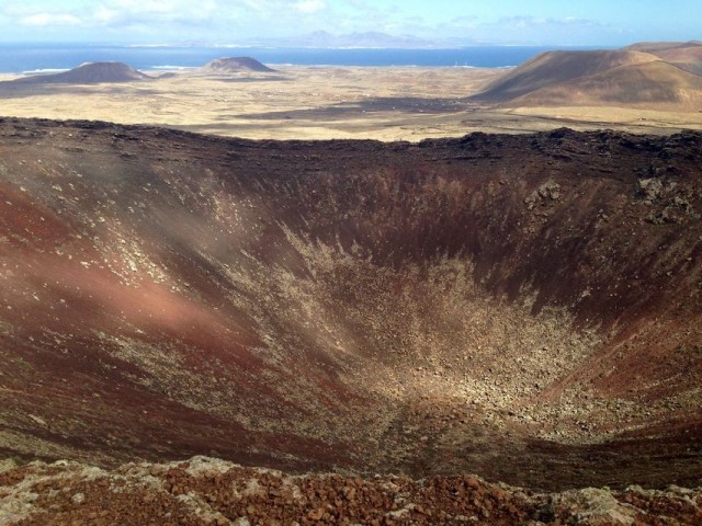 Calderón Hondo Volcano Tour from Corralejo